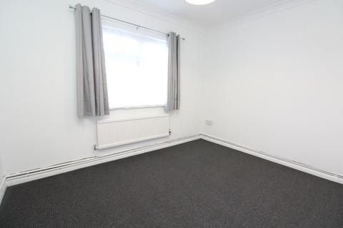 2 bedroom apartment to rent, Oundle House, Montgomery Crescent, RM3