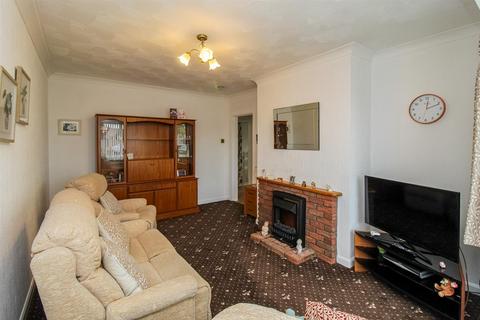 2 bedroom semi-detached bungalow for sale, Maltkiln Drive, Wakefield WF4