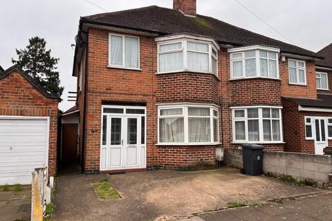 3 bedroom semi-detached house to rent, 3 Bed Semi – Detached House – Downham Avenue, Leicester, LE4 0DH. £1050 PCM