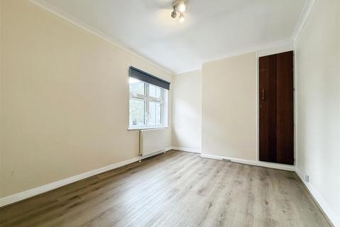 3 bedroom terraced house to rent, Durnsford Road, Wimbledon SW19