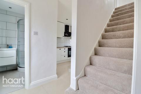 13 Arklow Close, Nottingham, NG8 5NT