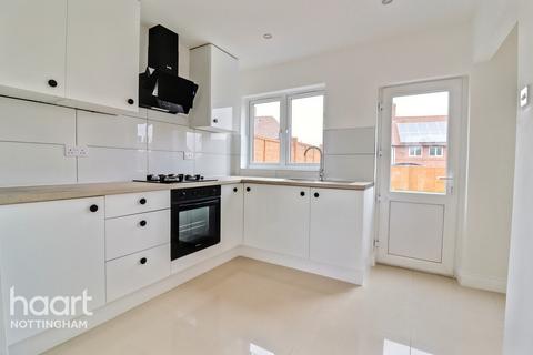 13 Arklow Close, Nottingham, NG8 5NT