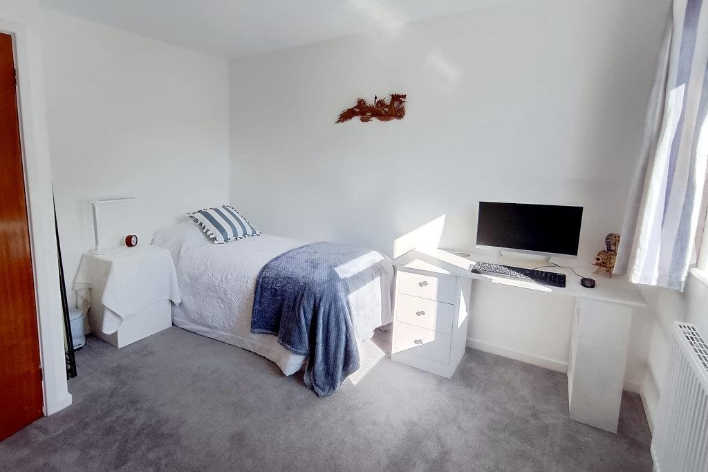 15-Clipstone-Bedroom-3a.jpg