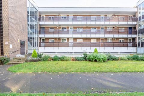 2 bedroom flat for sale, Cairns Court, Norwich