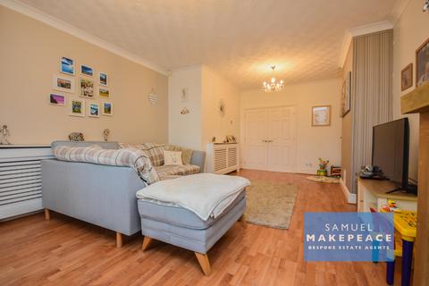 3 bedroom semi-detached house for sale, Turnhurst Road, Packmoor, Stoke-on-Trent