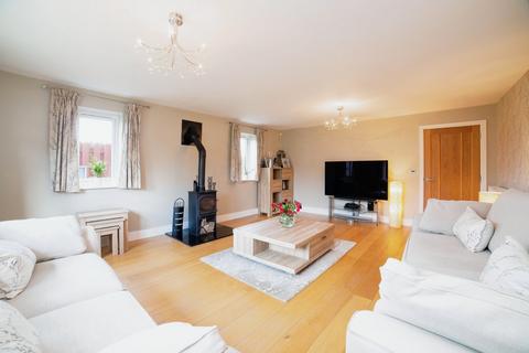 5 bedroom detached house for sale, Derby Road, Nottingham NG17