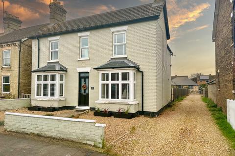 4 bedroom detached house for sale, Huntingdon PE26