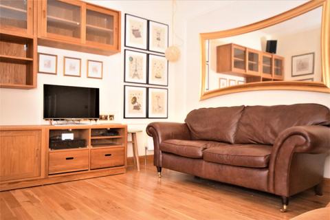 1 bedroom flat to rent, Drumdryan Street, Edinburgh, EH3