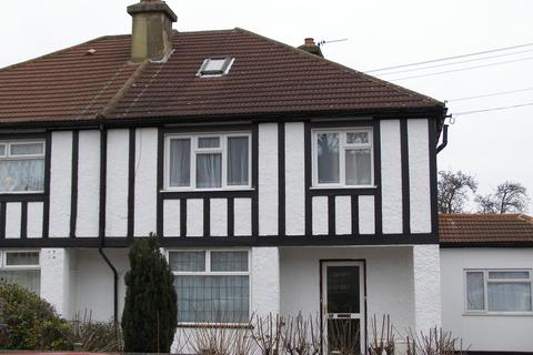 1 bedroom flat to rent, Carlton Avenue, Harrow HA3