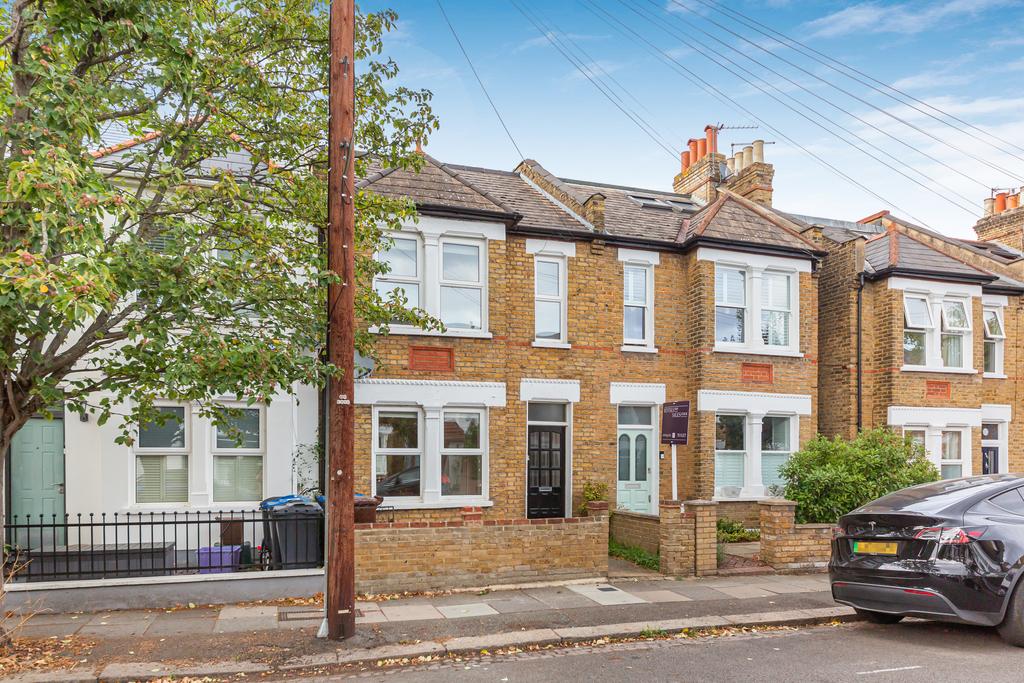 51 Florence Road Wimbledon SW19 8 TH-13