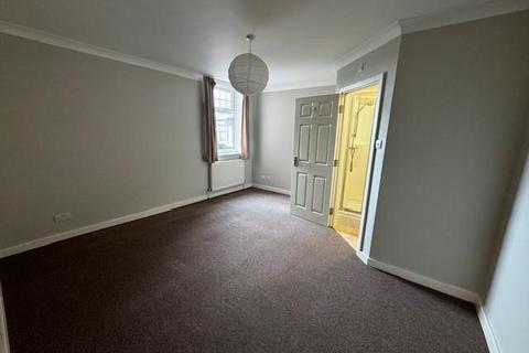 1 bedroom flat to rent, Bargates, Christchurch