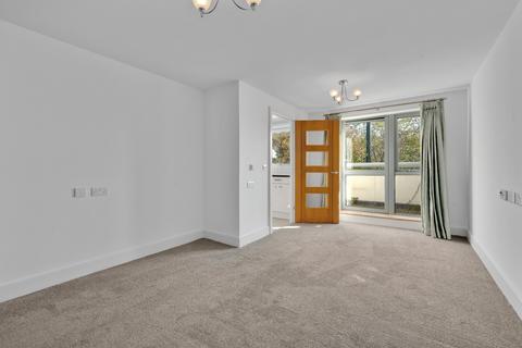 2 bedroom apartment for sale, Dial Stone Court, Oatlands Avenue, Weybridge, Surrey, KT13