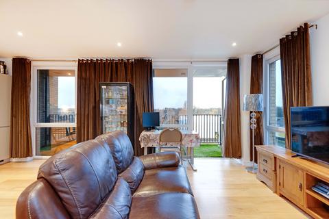 1 bedroom apartment for sale, at Haygarth House, Holman Drive, London UB2