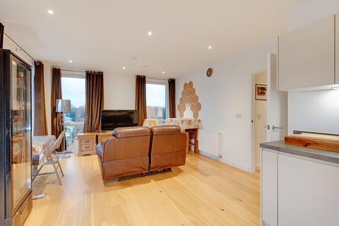 1 bedroom apartment for sale, at Haygarth House, Holman Drive, London UB2