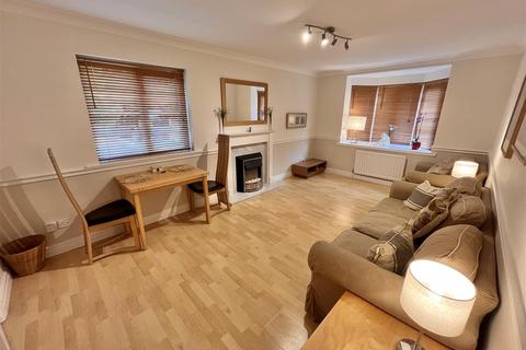 2 bedroom ground floor flat for sale, Summerfield Village Court, WILMSLOW