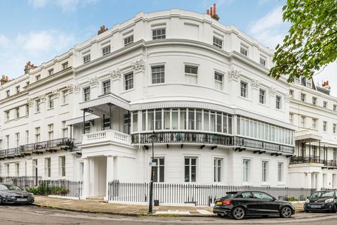 1 bedroom flat for sale, Lewes Crescent, Brighton, East Sussex, BN2