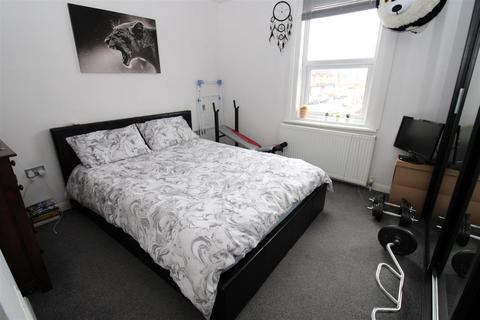 1 bedroom flat for sale, Norfolk Road, Littlehampton, West Sussex