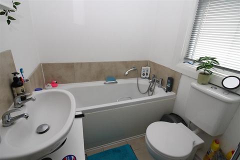 1 bedroom flat for sale, Norfolk Road, Littlehampton, West Sussex