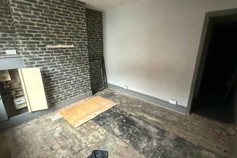 3 bedroom end of terrace house for sale, Nottingham NG17