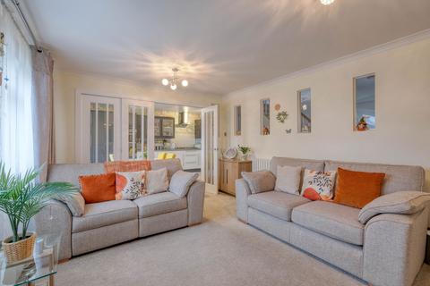 34 Evenlode Close, Redditch, B98 7NA