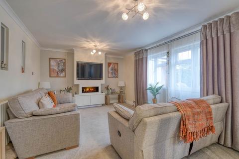 34 Evenlode Close, Redditch, B98 7NA