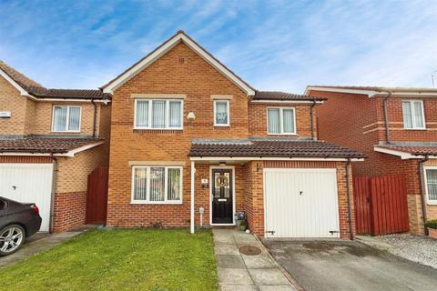 4 bedroom detached house for sale, Highgrove Way, Kingswood, Hull