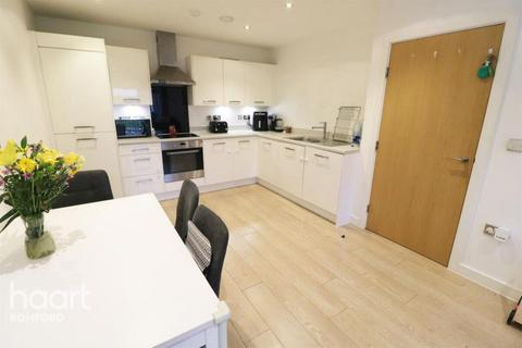 1 bedroom apartment to rent, Wideford Drive, Romford