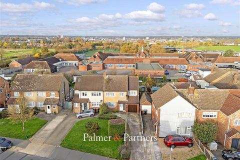 4 bedroom semi-detached house for sale, Gloucester Avenue, Chelmsford, Essex, CM2