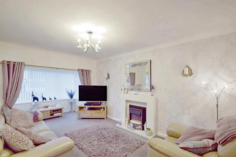 3 bedroom detached house for sale, Llwynhendy Road, Llanelli SA14