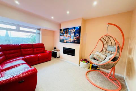 29 Derwent Road, Bradford, BD2 4HR