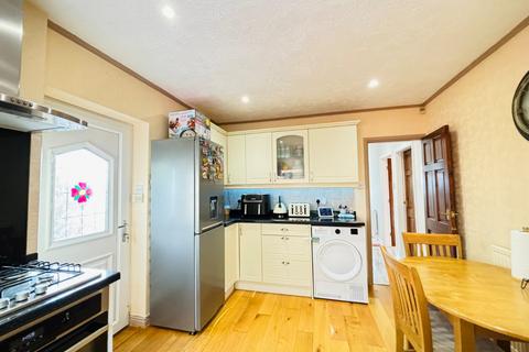 29 Derwent Road, Bradford, BD2 4HR