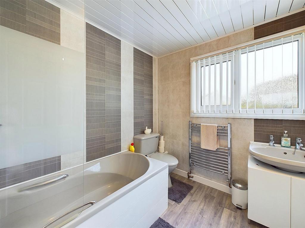 First Floor Family Bathroom.
