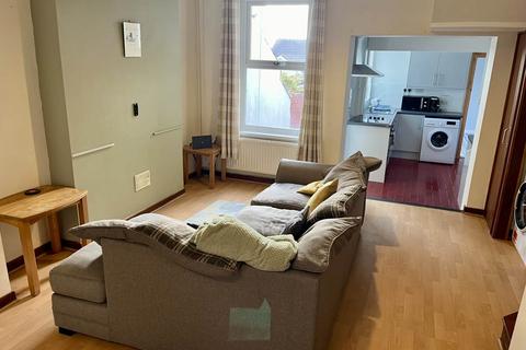 2 bedroom house to rent, Cambridge Street, Uplands, , Swansea