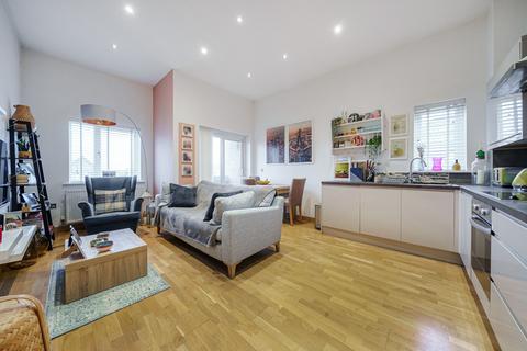 2 bedroom penthouse for sale, Salisbury Road, Dartford, Kent