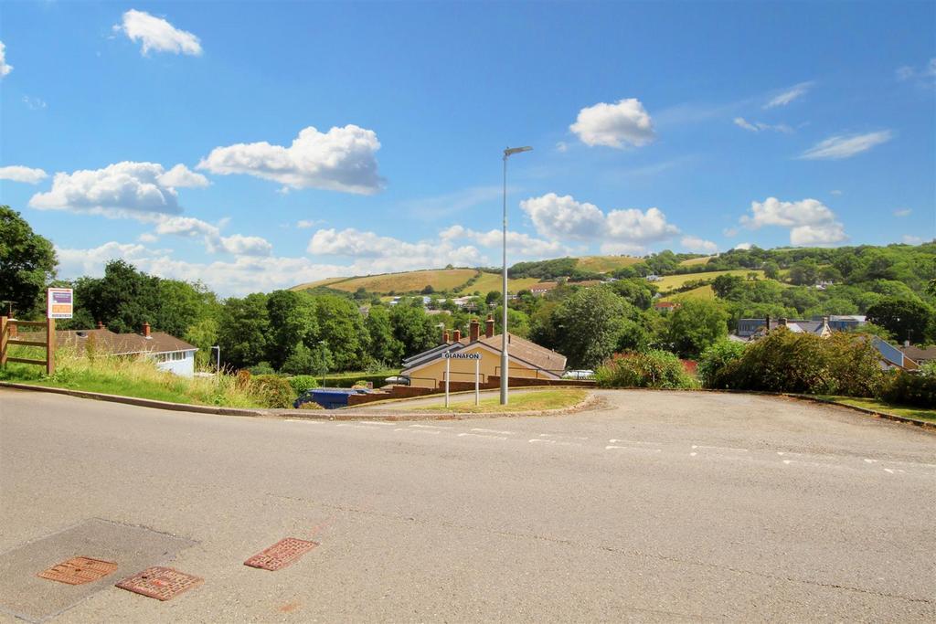 Entrance into Glanafon