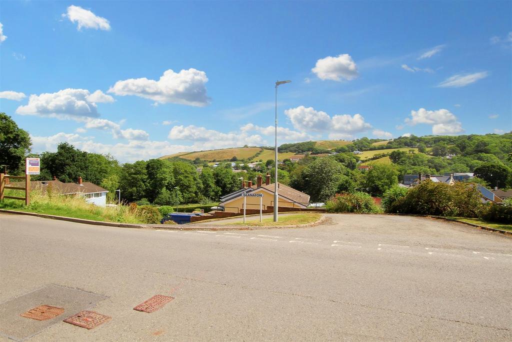 Entrance into Glanafon