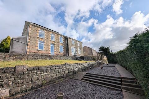 Heol Maes Pica, Lower Cwmtwrch, Swansea.