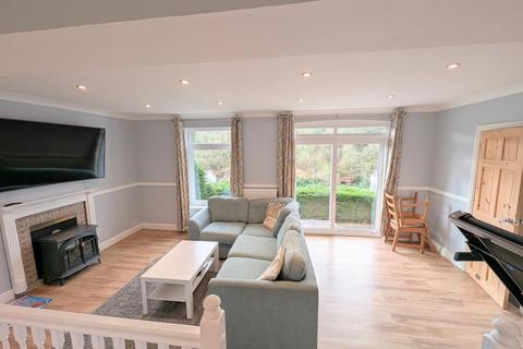 5 bedroom detached house for sale, Heol Maes Pica, Lower Cwmtwrch, Swansea.