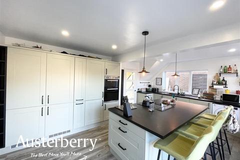 63 Coupe Drive, Stoke-on-trent, ST3 5HR