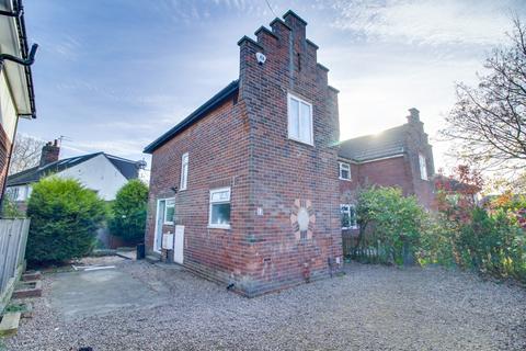 3 bedroom semi-detached house for sale, King Edward Avenue, Horsforth, Horsforth, West Yorkshire, LS18