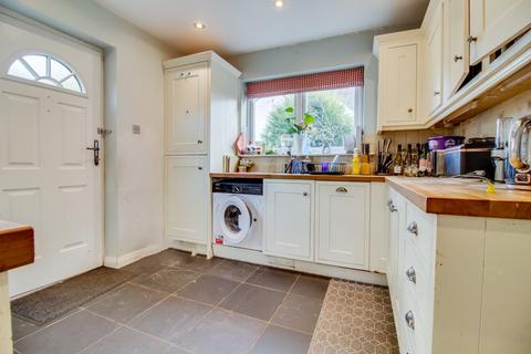 3 bedroom semi-detached house for sale, King Edward Avenue, Horsforth, Horsforth, West Yorkshire, LS18