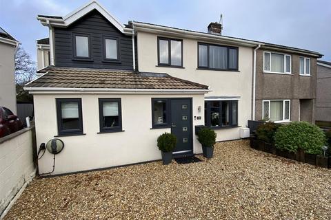 4 bedroom semi-detached house for sale, Dythel Park, Pen-Y-Mynydd, Llanelli