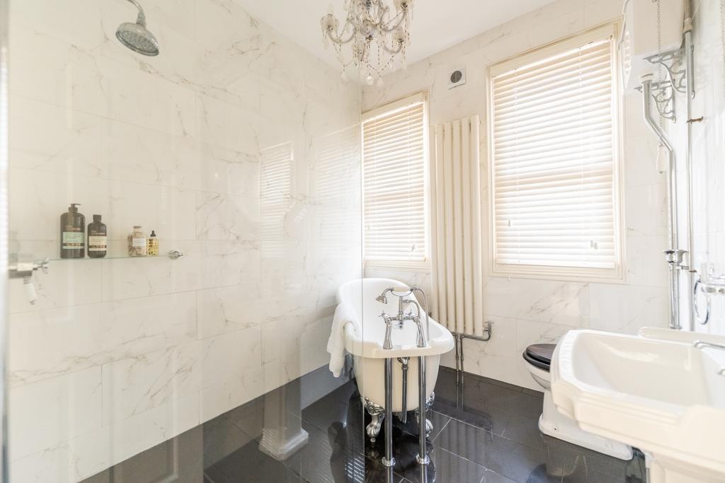 Family bathroom