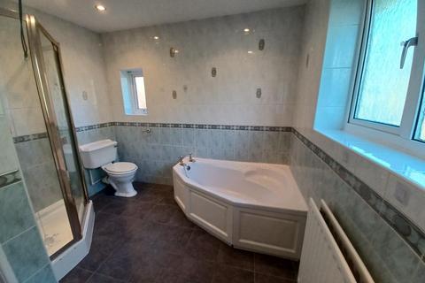 3 bedroom house to rent, Widney Lane, Solihull B91 3LS