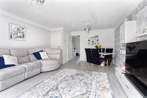 3 bedroom end of terrace house for sale, Dickson, Cheshunt