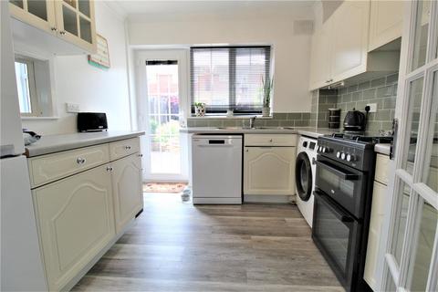 2 bedroom terraced house to rent, Penfold Close, Bishops Tachbrook, Leamington Spa