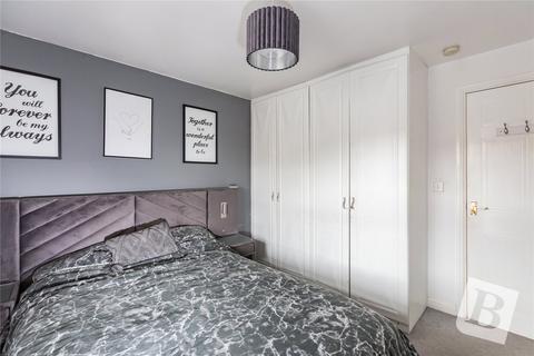 4 Osier Drive, Basildon, SS15 4HP