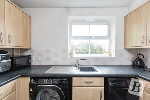 4 Osier Drive, Basildon, SS15 4HP