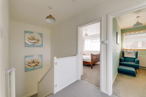 71 Rectory Gardens, Worthing, BN14 7TQ
