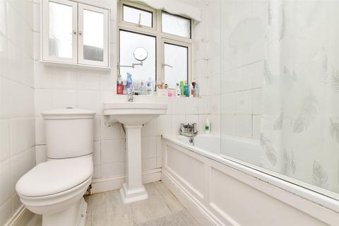 10 Heatherdene Close, Mitcham, CR4 4EU